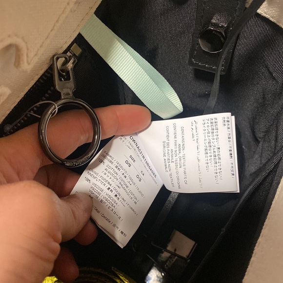 ☀️SOLD☀️ NEW OFF-WHITE Bag 2 interchangeable Straps Extra Coin Holder & Wrench - Picture 11 of 15